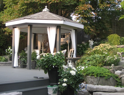 gazebo and deck Oshawa